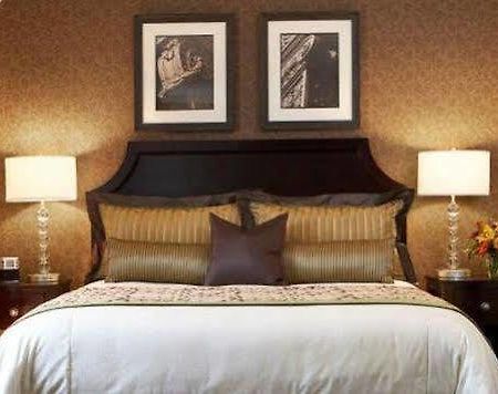 The Clarke Hotel Waukesha Oda fotoğraf